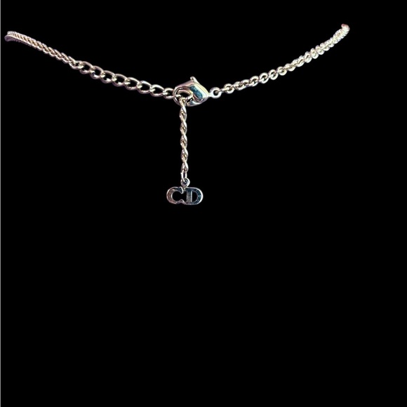 Dior Elegant Gold Pearl Pendant Necklace - Picture 2 of 4